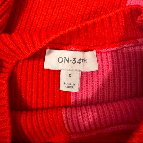 ON 34th Color Block Pink Red Sweater Valentines Cupid Parisian Love Gold Buttons - Picture 5 of 11